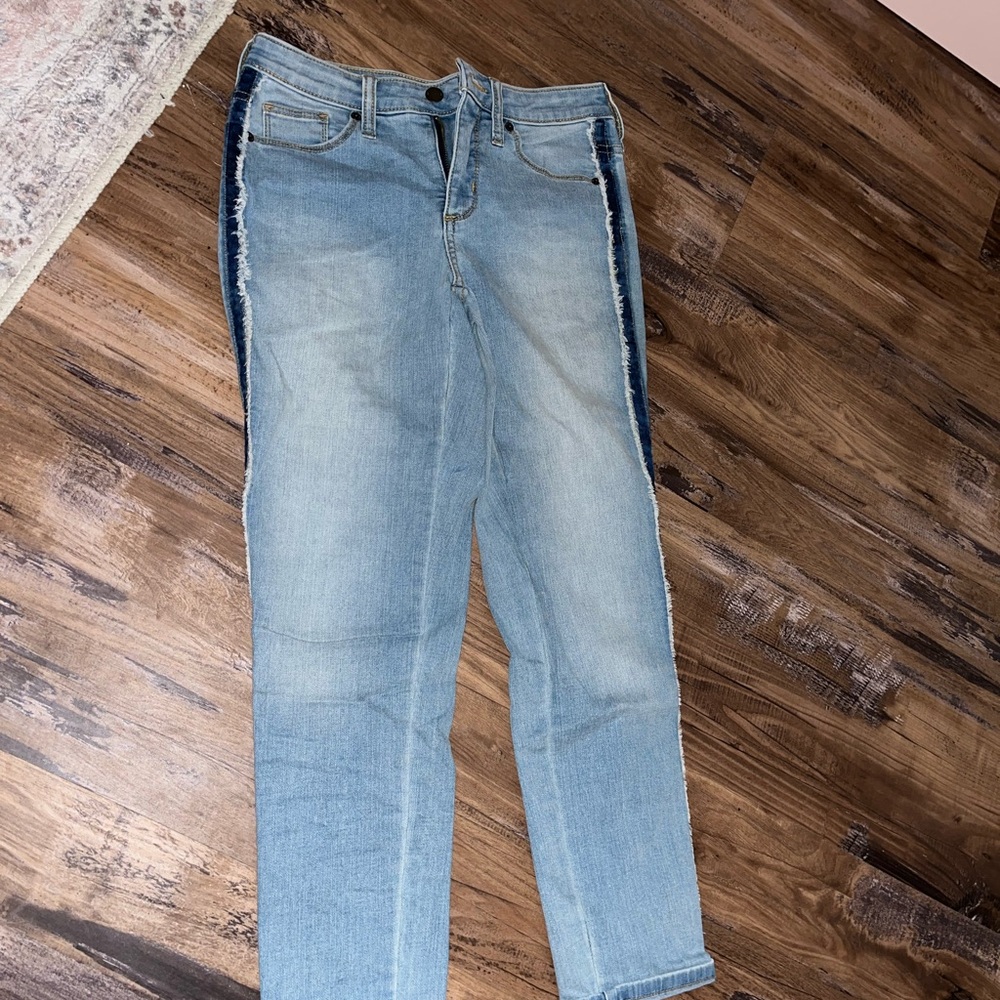 Light wash jeans fringe stripe design side skinny